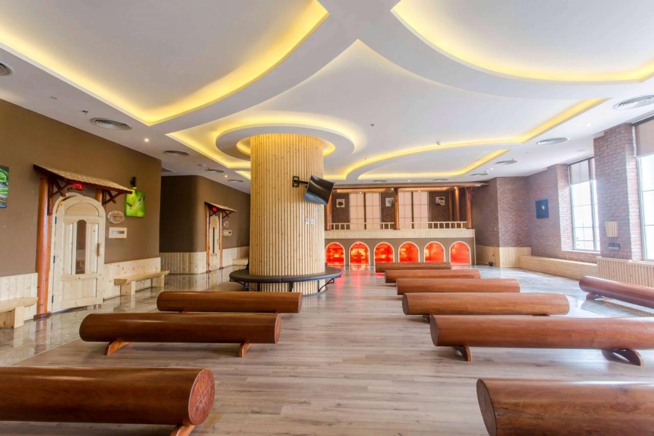 Wyndham Golden Bay Отель Дананг