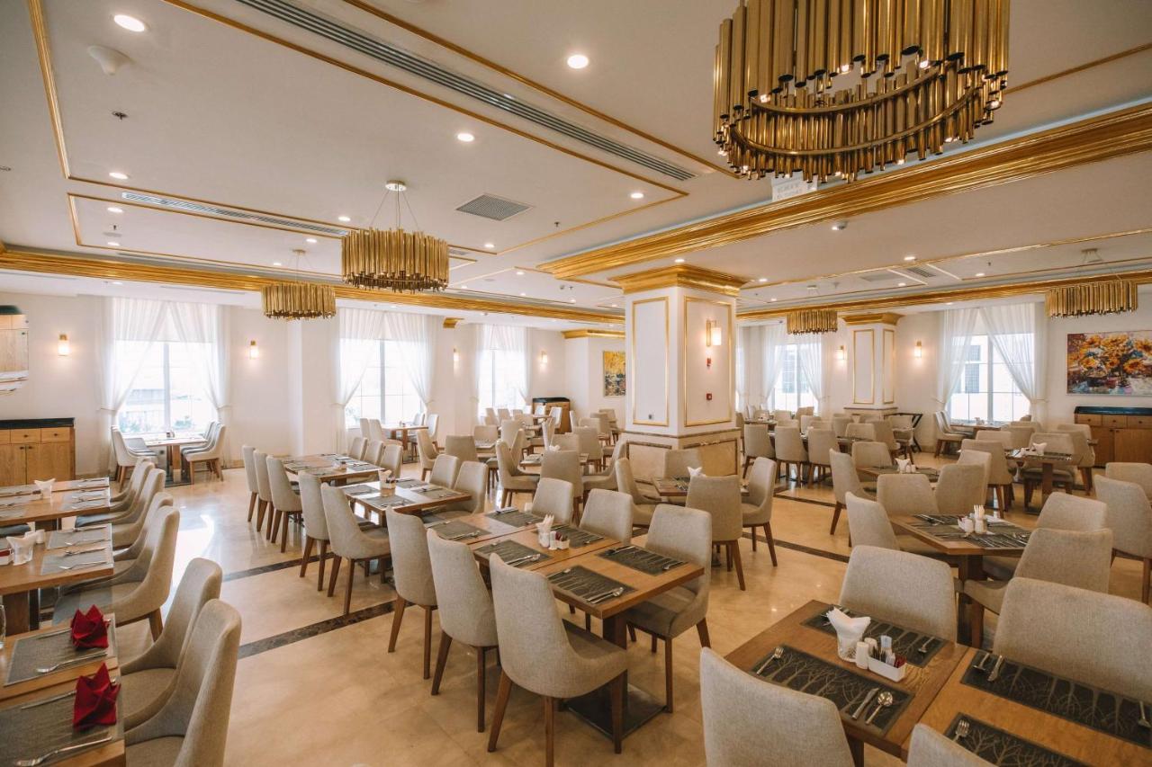 Отель Wyndham Golden Bay 5*